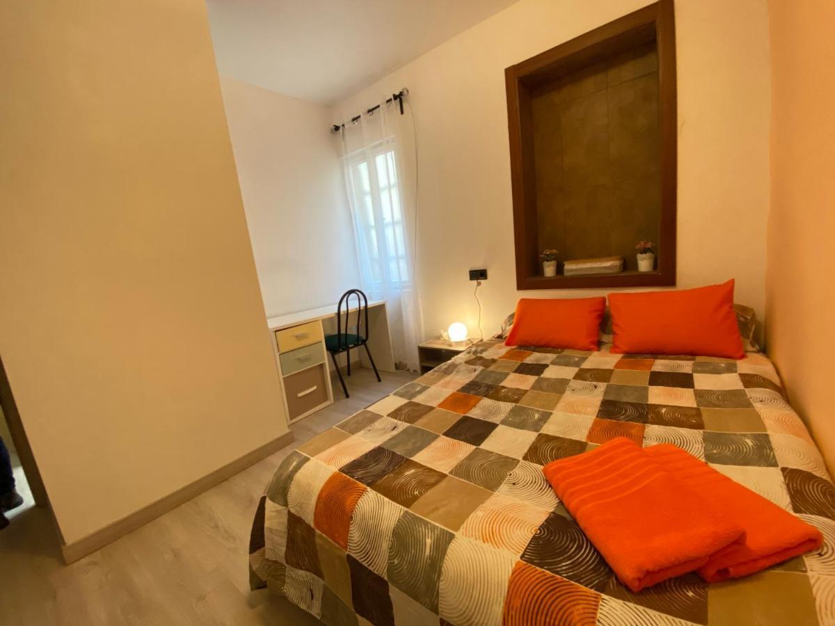 Homestay Herminiopuertas Madrid Bagian luar foto